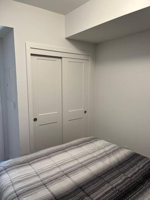 Lovely One Bedroom Condo With Free Parking Niagara Falls Zewnętrze zdjęcie